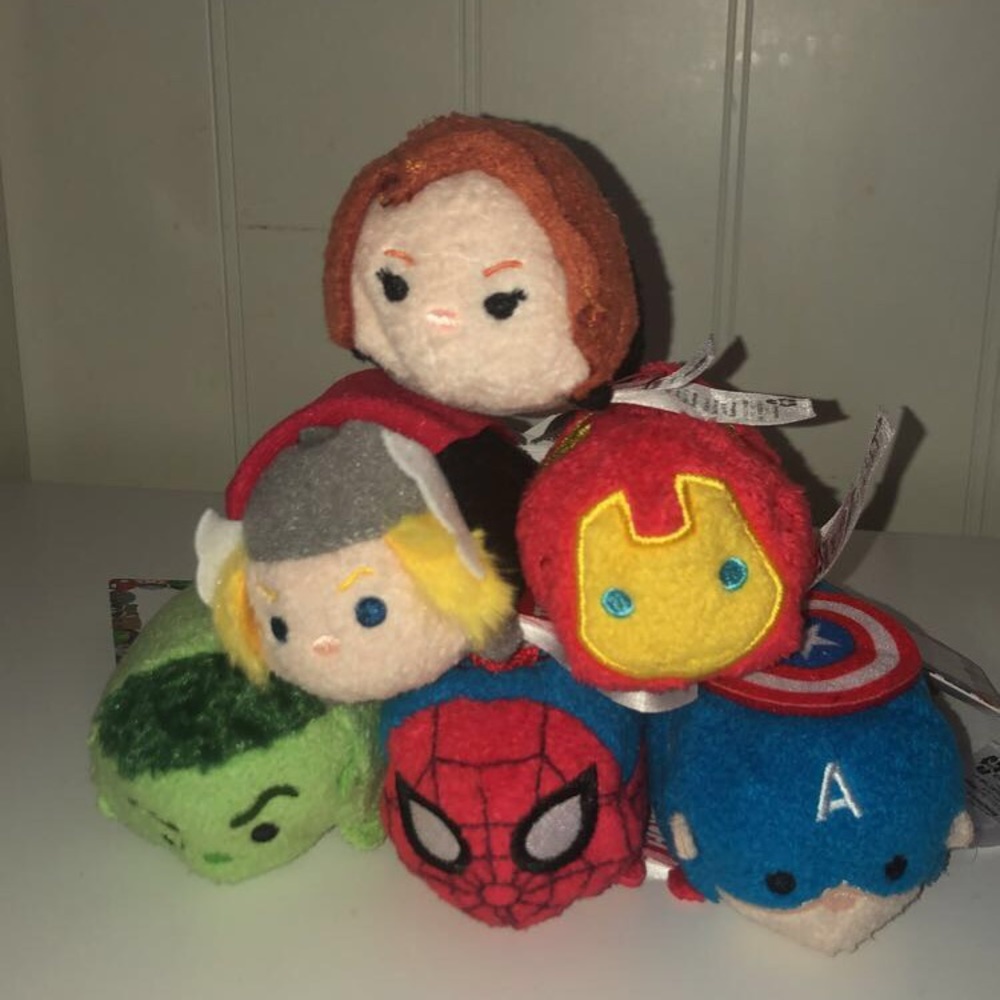 Disney Tsum Tsum - Marvel Collection (NEW)